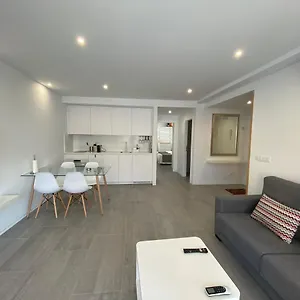 https://flying-suites-la-palma.in-canary-islands.com