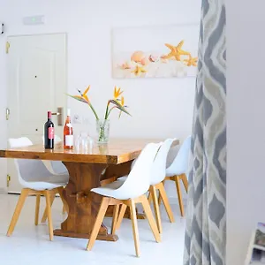 https://valle-marina-apartamentos.in-canary-islands.com